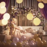 キャンドルやバルーンを使って、ロマンチックな美しい世界観を再現