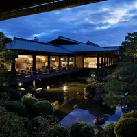 幻想的なトワイライトウェディングも人気