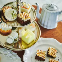 デザートビュッフェ。おもてなしには心ときめく夢のスイーツを。