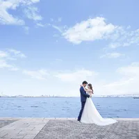 【ロケーション】駅徒歩5分にも関わらず広い空と海、緑に囲まれた非日常のロケーション