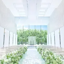 ＼3月迄の挙式もまだ間に合う／最短3週間でアットホームウエディングを叶えよう