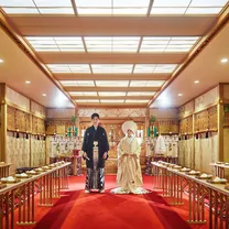  【和婚専用×口コミ連続1位受賞】選べる神殿×人数に合わせて選べる多彩な会場