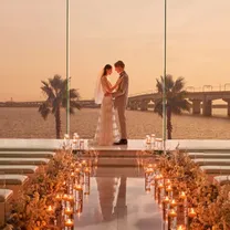 【ギフト券1万＆挙式料0円】8品3.5万コース試食×憧れドレス紹介×送迎付き