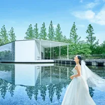 緑溢れる貸切空間【ドレス優待等140万特典】ホテル国産牛3万試食