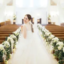 【こだわり花嫁必見】純白チャペルで憧れ挙式体験×ドレス試着