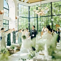 支持率◎話題の『森の大聖堂』×貸切邸宅*挙式料＆豪華試食