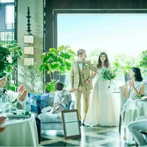 【ドレス2着×カタログギフト2万】自然光チャペル×花嫁体験