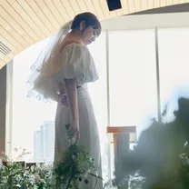 先着2組【ドレス試着体験＆AM贅沢試食】表参道一望テラス＆光×緑溢れる貸切会場