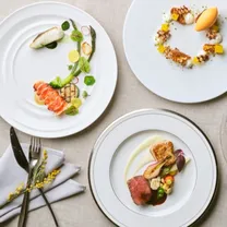 ＼試食グレードUP／チャペル＆ガーデンALL体験♪ギフト券1万円