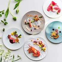 ＼*挙式料全額OFF*／ギフト券1万×黒毛和牛コース試食×邸宅ALL体験