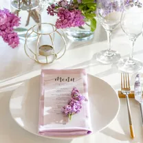 ＼初見学におすすめ／おもてなし料理の贅沢試食×都会の森を貸切る全館見学