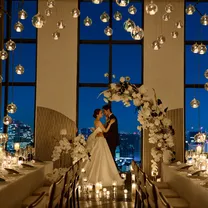 【花嫁ALL体験*最大80万特典】最旬ドレス×感動挙式×牛フィレ試食