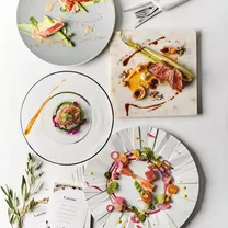 口コミ好評!《ギフト券1万円＆豪華10大特典》3万相当*黒毛和牛コース試食