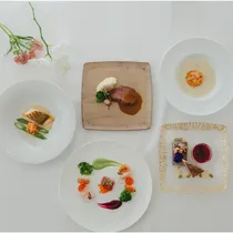 【国産牛×絶品スイーツ】全4品無料試食×ドレスアトリエ見学
