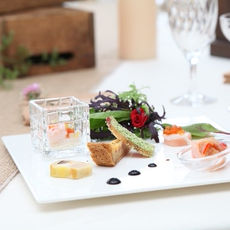 お箸でも食べやすく、見た目も華やか。ご予算で選べる豊富なラインナップです。