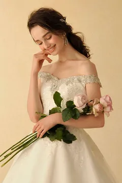 Takami Bridal Kobe タカミブライダル コウベ のウェディングドレスbyみんなのウェディング