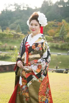 黒橙雲取り文様