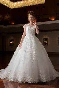Vera Wang Nora ヴェラウォン　ノラ　US2 ivory VERA WANG Nora 状態良好＆価格抑えめです。 | 委託販売 | リ