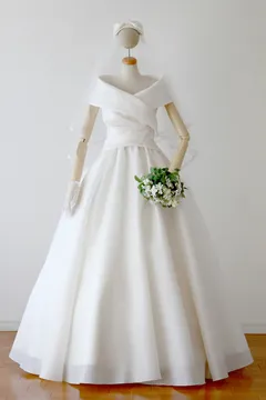 VERAWANG 12709 US2 ／ケイトハドソンモデル バレリーナ ケイトハドソンバレリーナ（12709) 結婚式 ウエディングドレス