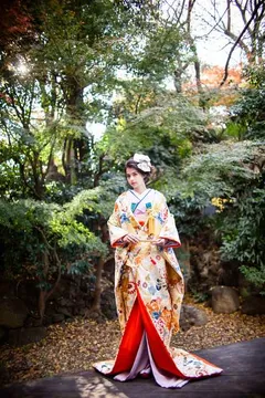 白桃山花あかり
