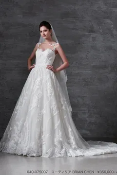 VK-0205 Off White｜VERY KURAUDIA(ベリークラウディア)のウェディング