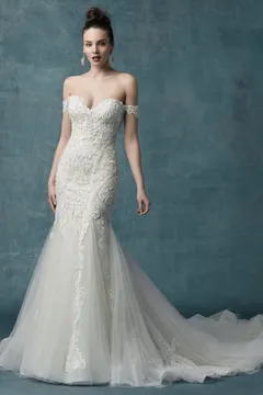 KATHLEEN｜Maggie sottero(マギー・ソテロ)のウェディングドレス