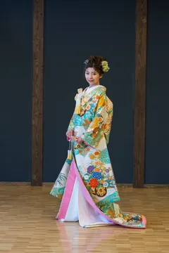 菜々緒　流水花車