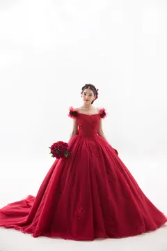 ヴェラウォン　オクタビア VERA WANG 「ヴェラ・ウォン」（OCTAVIA） 『オクタヴィア