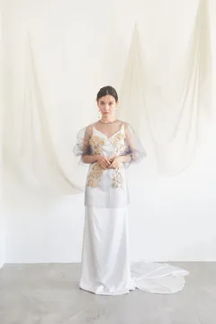 「MARGE TOKYO」マージトップス　tulle embroidery lace pullover