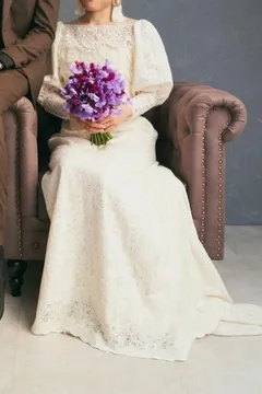 アンティークレースのマーメイドドレス