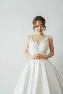 オンライン で 販売ファッション - Verawang Nora ウェディング
