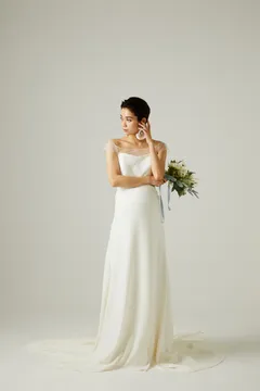 2104MS-OW　スレンダー・ストレッチ・ ショルダードレス