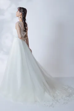 TuNoah wedding セミオーダー　ホワイトシフォンドレス TuNoah wedding セミオーダー ホワイトシフォンドレス チュノア