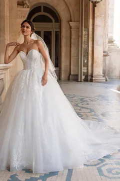 PRONOVIAS　BONDI