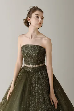 Khaki Pieris（カーキ・ピエリス）