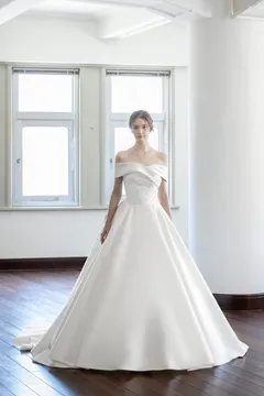 L’ATELIER MARIAGE CIL-9555 ウェディングドレス L'ATELIER MARIAGE CIL-9555 ウェディングドレス L'ATELIER MARIAGE