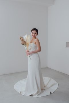 WBC-001【インポートドレス豊富】神戸で海外ブランドの洗練されたドレスをお探しの方へ