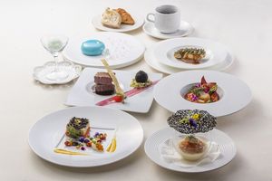 旬の食材を使用したフルコーススタイル　Feliz［フェリス］