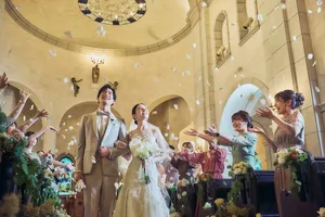 【人生最高の舞台を】白亜の教会＆総檜造り本格神殿♪