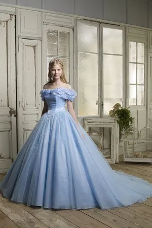 第1位 NO.シンンデレラブルードレス 「シンデレラ」のようなカラードレス