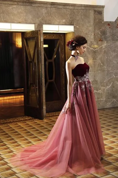 第11位 伊勢丹新宿店オリジナルカラードレス