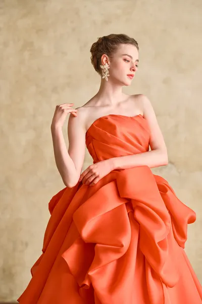 人気ランキング｜オレンジ系のウェディングドレス byみんなのウェディング 