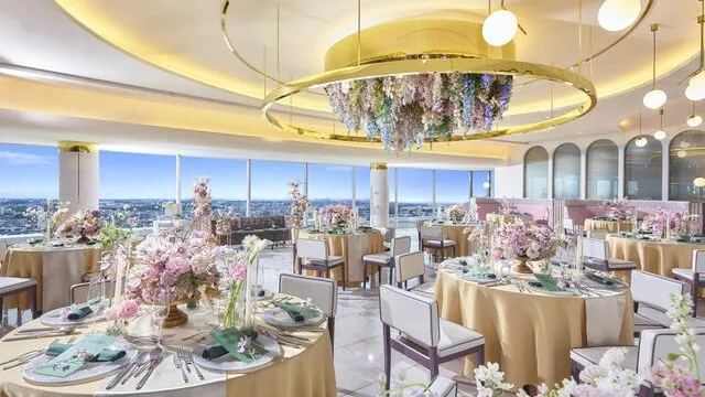 MAIN DINING
