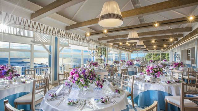 ＴＨＥ　ＴＥＲＲＡＣＥ