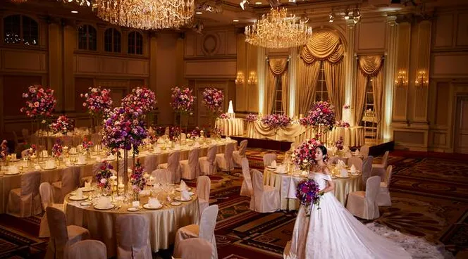 ロイヤルホール