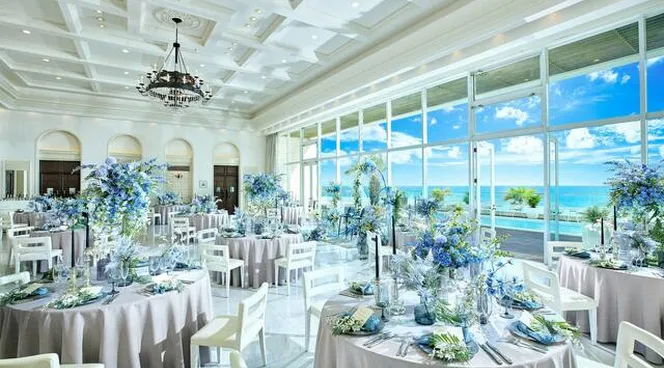 選べるふたつのチャペルとプール付リゾート邸宅