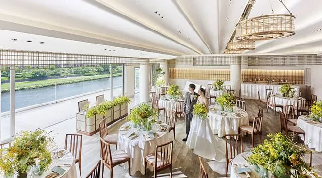 開放的な心地よさが漂うパーティ会場