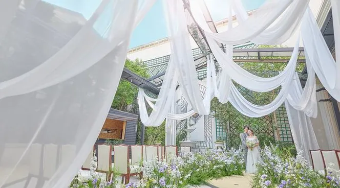 365日安心の全天候型♪ナチュラルガーデンつき邸宅