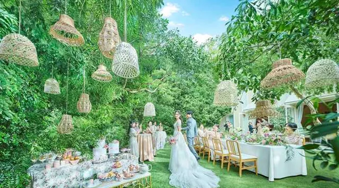 選べる2つのガーデン付貸切邸宅