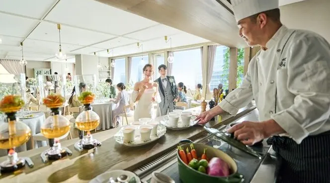 【音や香りが五感を楽しませる】フレンチベースのフルコース料理